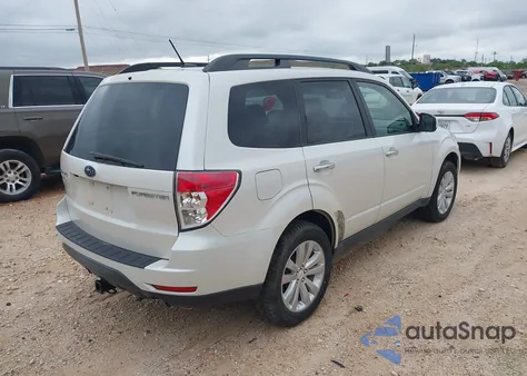 2011 Subaru Forester 2.5X Premium z USA, uszkodzony, nr VIN JF2SHBDC3BH776825